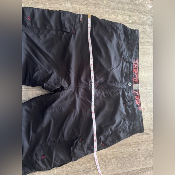 Men's Dark Gray Cargo Shorts - Picture 7 of 8